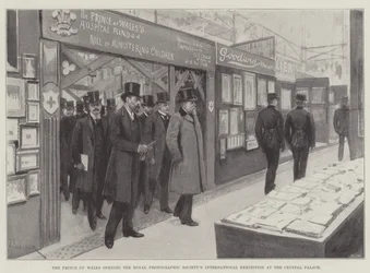 El Príncipe de Gales inaugurando la Exposición Internacional de la Sociedad Fotográfica Real en el Crystal Palace